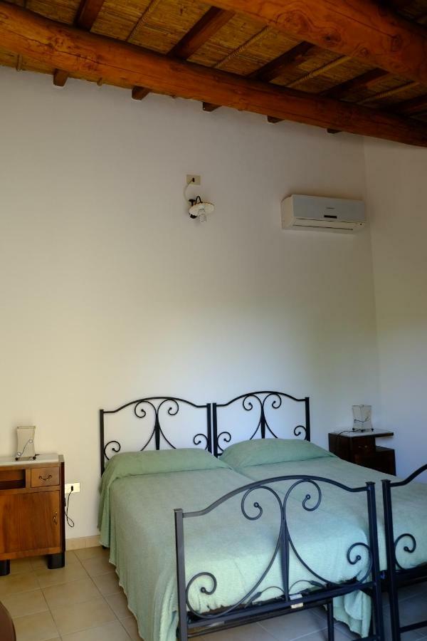 B&B Nurachi Bed & Breakfast