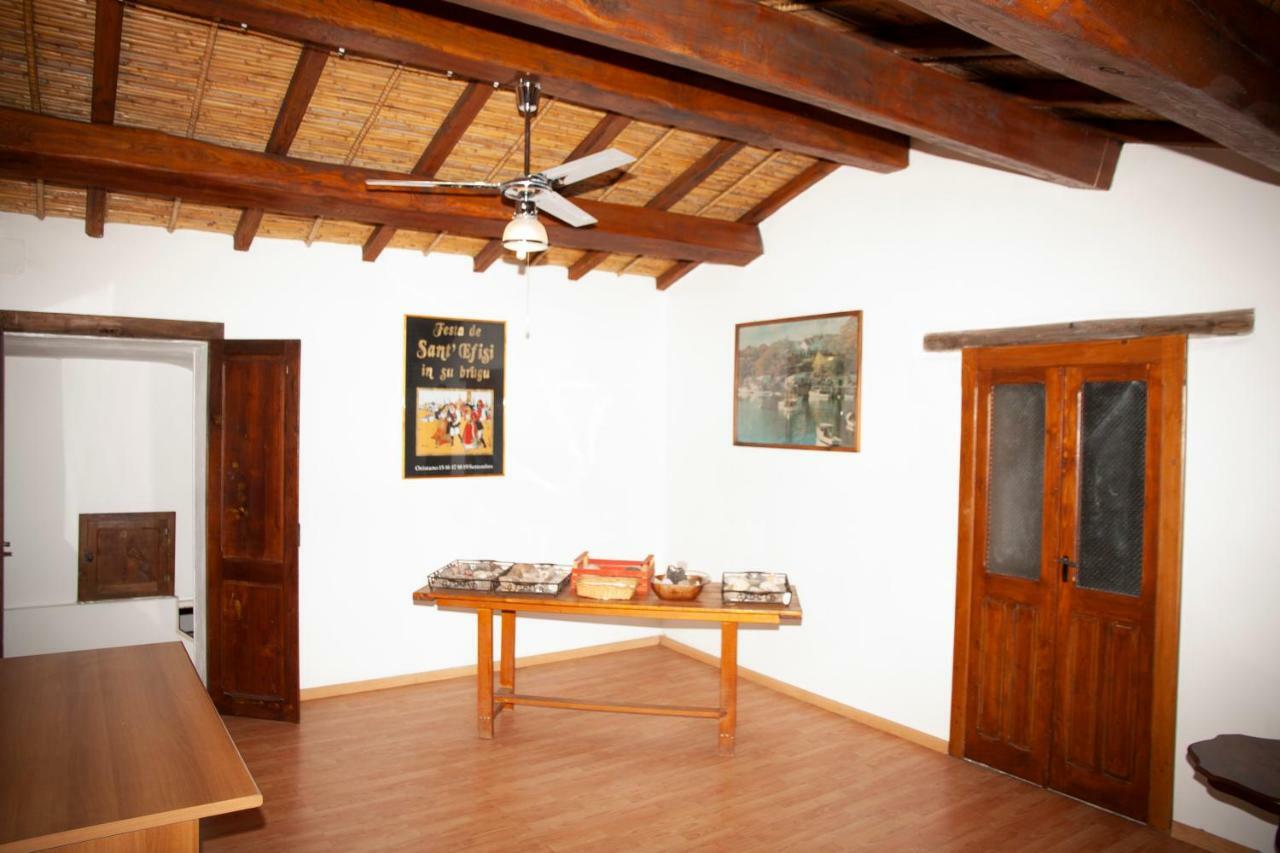 B&B Nurachi Bed & Breakfast Nurachi